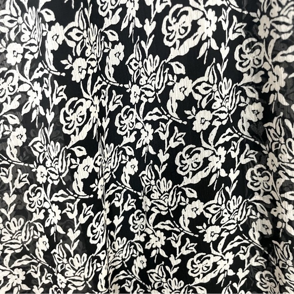 MSK
Women's Black and White Floral Halter Wide-Leg Jumpsuit size L NEW - Picture 8 of 12